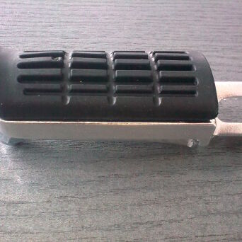 PODNÓŻEK HONDA LEWY