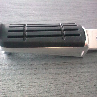 PODNÓŻEK  YAMAHA PRAWY